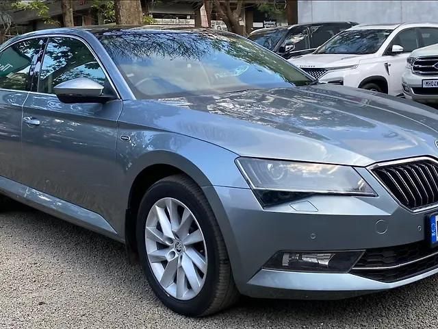 Second-hand 2016 Skoda Superb Elegance 1.8 TSI AT for sale in Nashik
