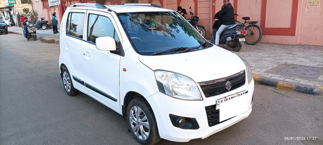 Maruti Suzuki Wagon R VXI BS IV Second-hand 2017 Maruti Suzuki Wagon R VXI BS IV for sale in Ahmedabad