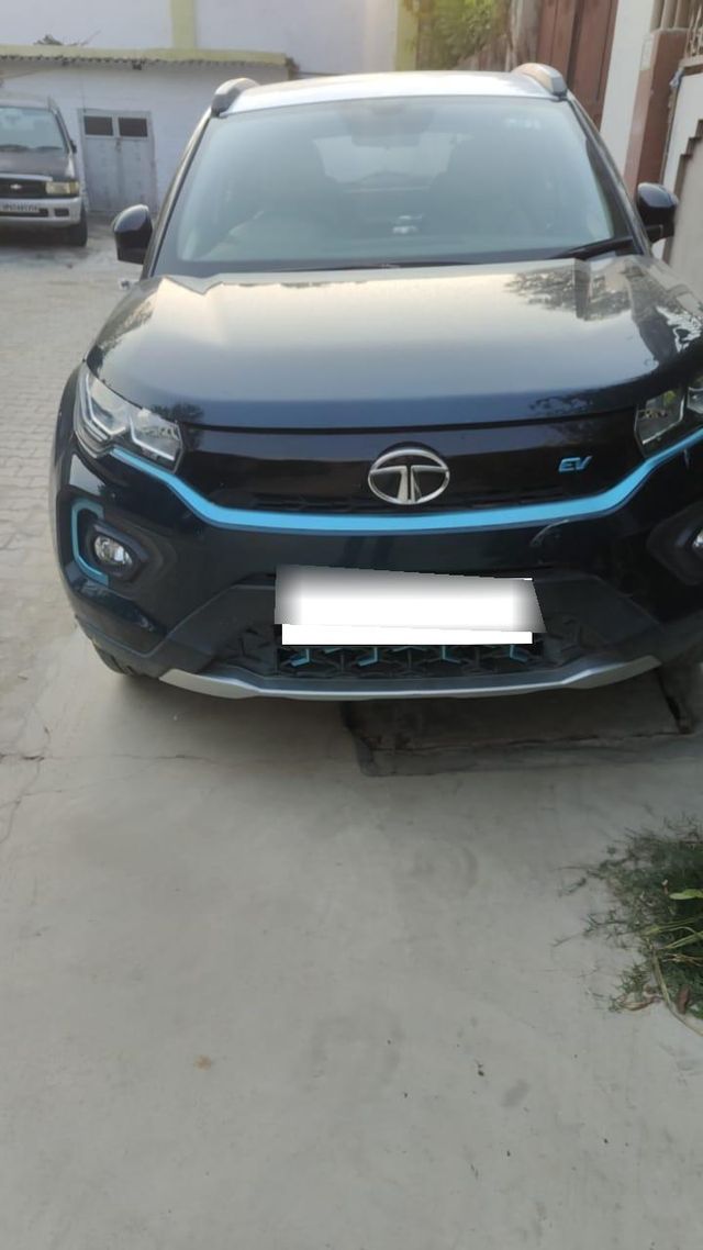 Tata Nexon EV XZ Plus Second-hand 2022 Tata Nexon EV XZ Plus for sale in Varanasi