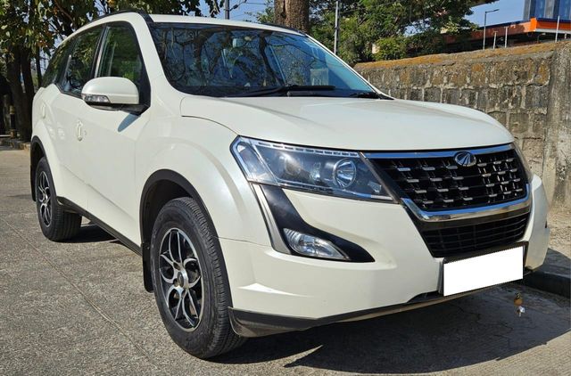 Mahindra XUV500 W7 AT BSIV Second-hand 2019 Mahindra XUV500 W7 AT BSIV for sale in Pune