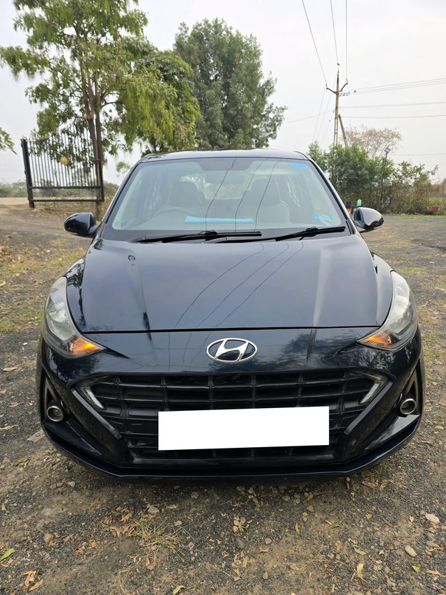 Hyundai Grand i10 Nios Magna Corp Edition Second-hand 2021 Hyundai Grand i10 Nios Magna Corp Edition for sale in Ahmedabad
