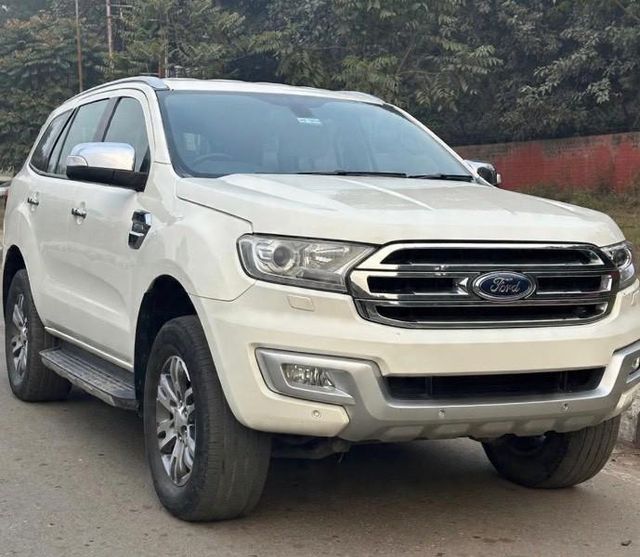 Ford Endeavour 2.2 Titanium AT 4X2 Second-hand 2017 Ford Endeavour 2.2 Titanium AT 4X2 for sale in Chandigarh