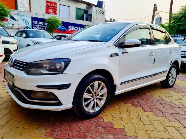 Volkswagen Ameo 1.2 MPI Highline Second-hand 2017 Volkswagen Ameo 1.2 MPI Highline for sale in Gorakhpur