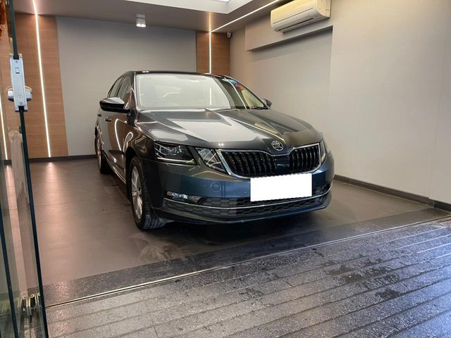 Skoda Octavia 1.8 TSI AT L K Second-hand 2018 Skoda Octavia 1.8 TSI AT L K for sale in Mumbai