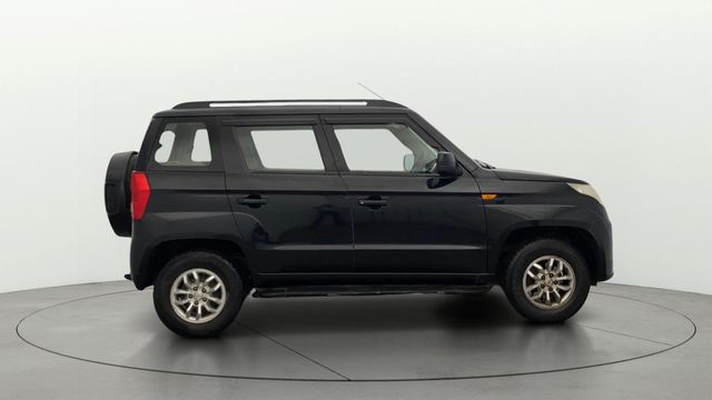 Mahindra TUV 300 T8 Second-hand 2016 Mahindra TUV 300 T8 for sale in Lucknow