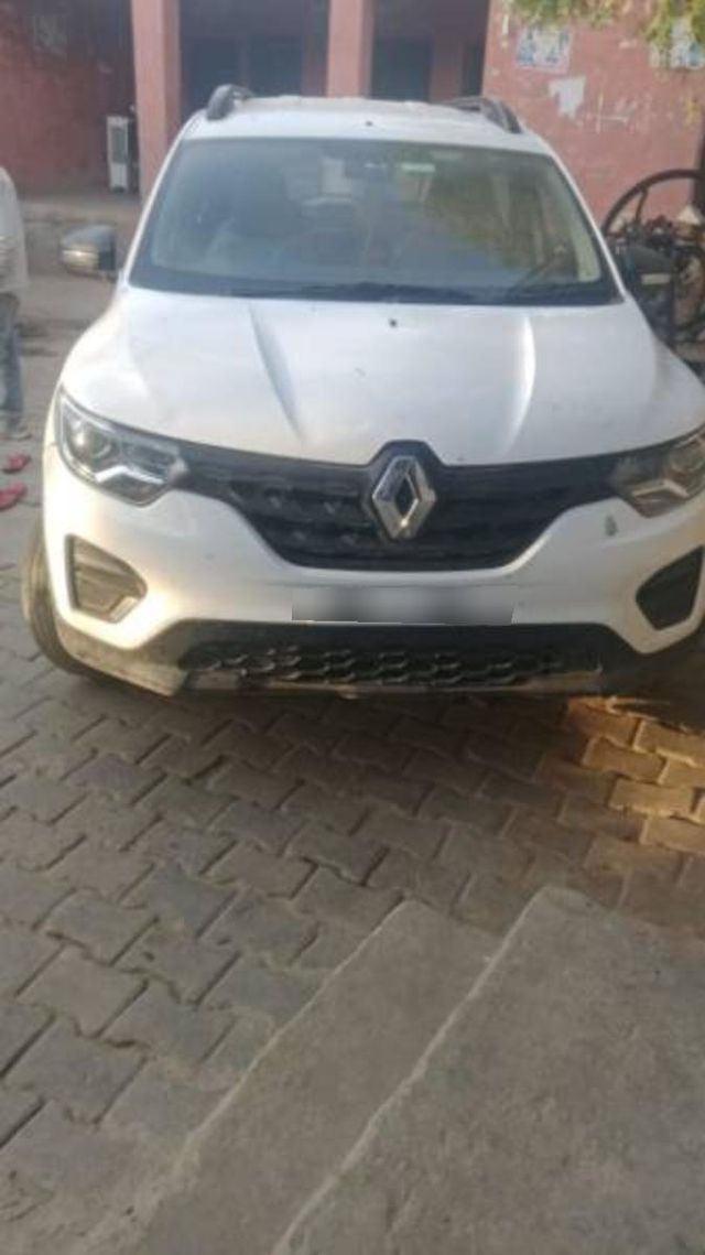 Renault Triber RXE Second-hand 2023 Renault Triber RXE for sale in Karauli