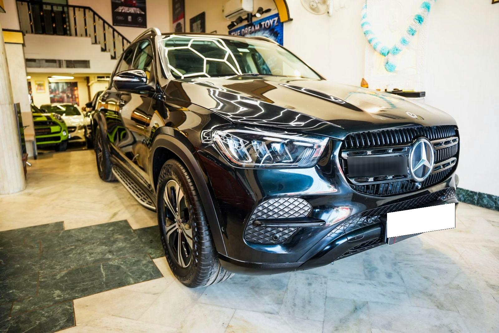 カーニバル -QB-LRP 10783 Used Cars in Mewat - Second Hand Cars for Sale with EMI