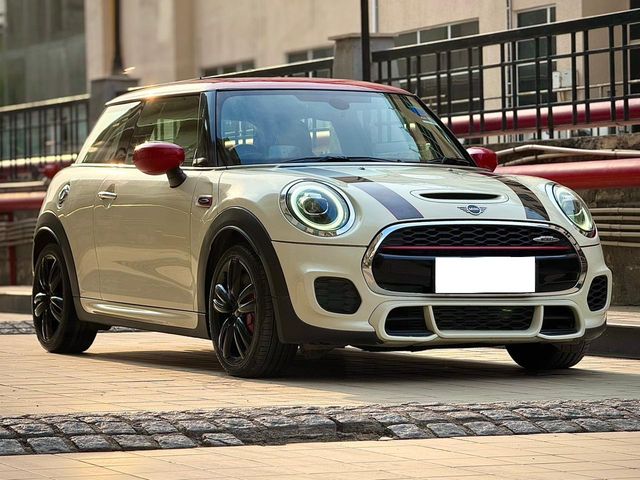 Mini John cooper Works 3-Door Hatch Second-hand 2021 Mini John cooper Works 3-Door Hatch for sale in New Delhi