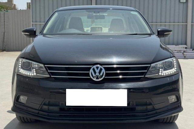 Volkswagen Jetta 2.0L TDI Highline AT Second-hand 2016 Volkswagen Jetta 2.0L TDI Highline AT for sale in Hyderabad