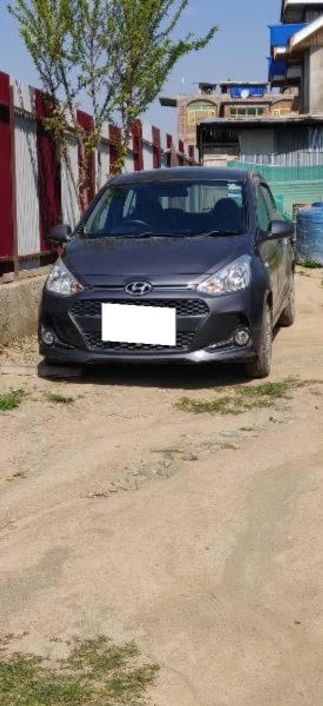 Hyundai Grand i10 Magna Second-hand 2017 Hyundai Grand i10 Magna for sale in Anantnag