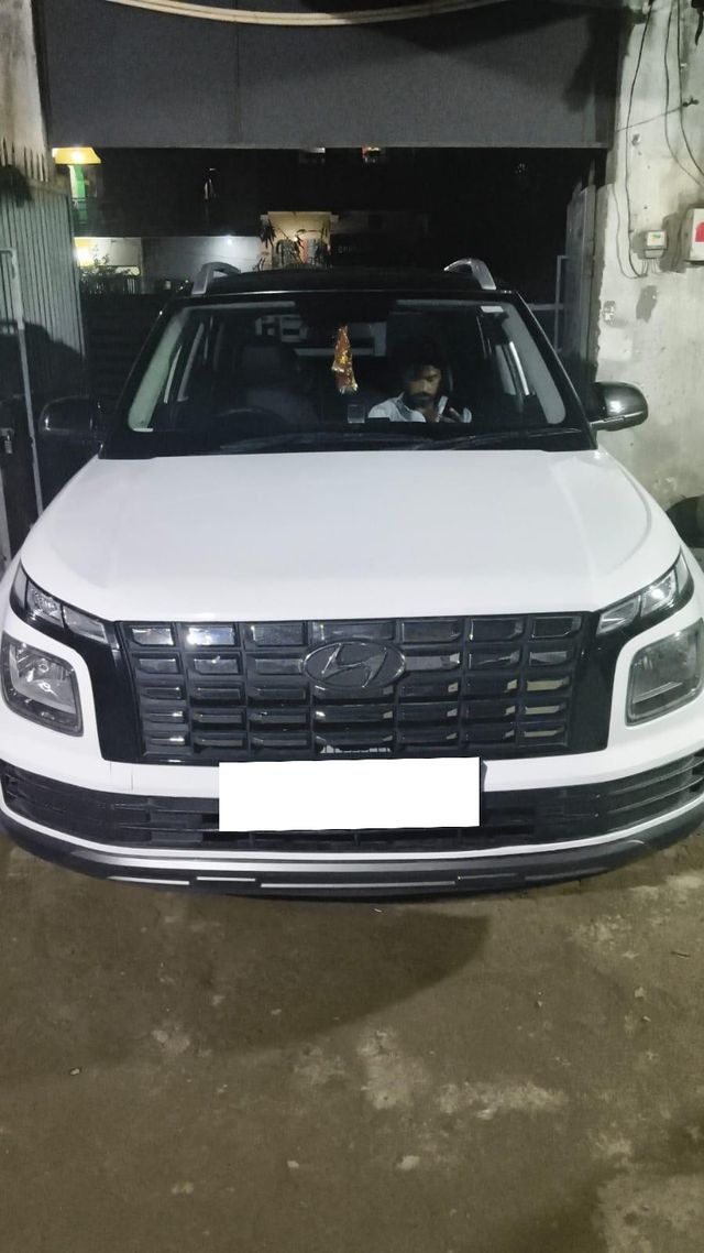 Hyundai Venue S Second-hand 2025 Hyundai Venue S for sale in Meerut