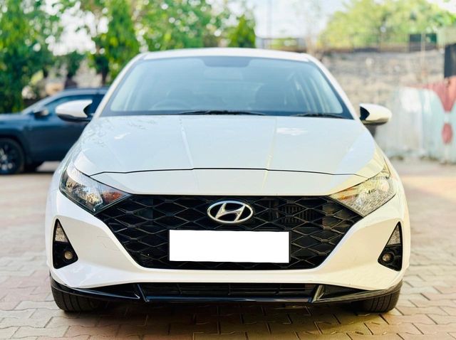 Hyundai i20 Sportz Diesel Second-hand 2022 Hyundai i20 Sportz Diesel for sale in Ahmedabad
