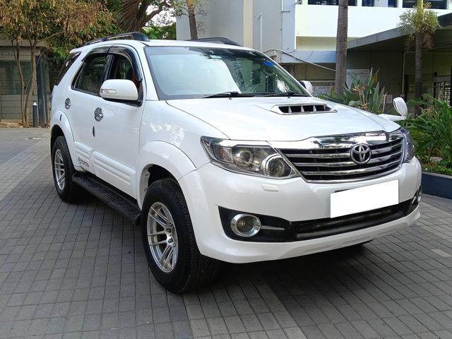 Toyota Fortuner 4x2 Manual Second-hand 2013 Toyota Fortuner 4x2 Manual for sale in Bangalore