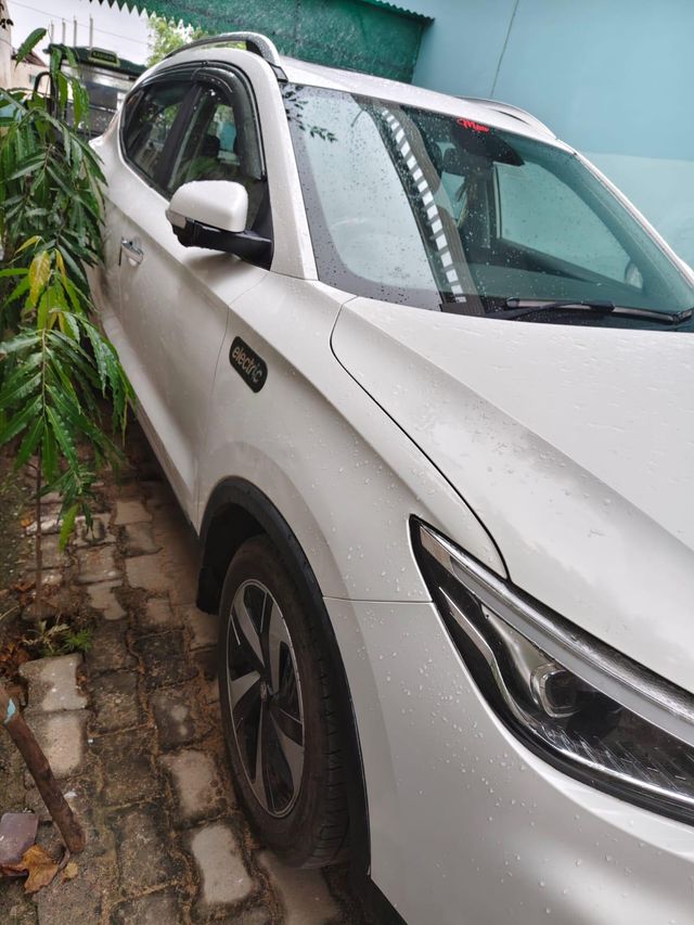 MG ZS EV Exclusive Second-hand 2023 MG ZS EV Exclusive for sale in New Delhi