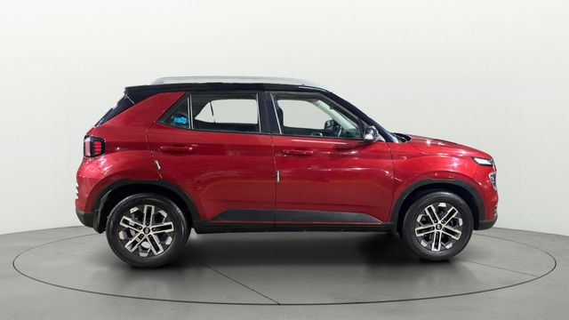 Hyundai Venue SX Dual Tone Diesel Second-hand 2022 Hyundai Venue SX Dual Tone Diesel for sale in Kolkata
