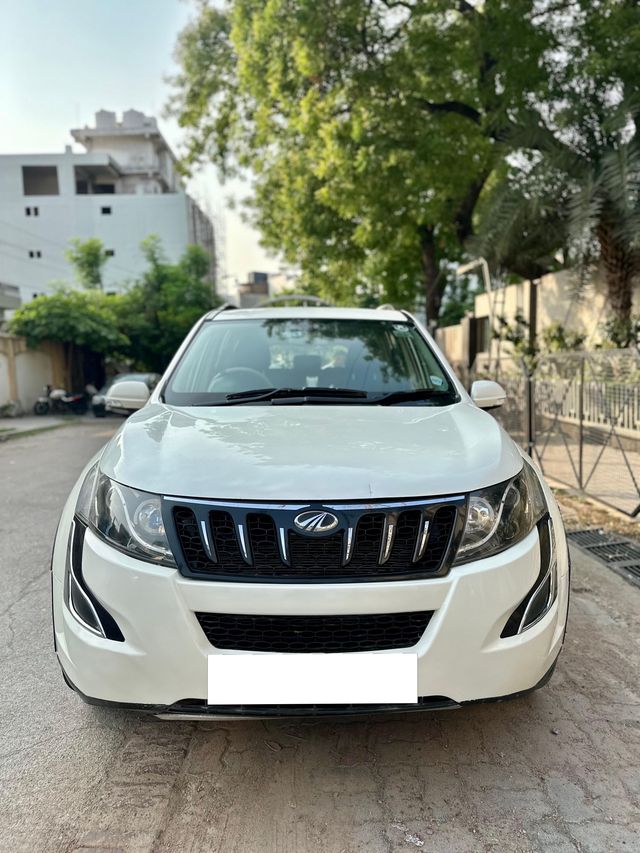 Mahindra XUV500 W6 2WD Second-hand 2016 Mahindra XUV500 W6 2WD for sale in Kanpur