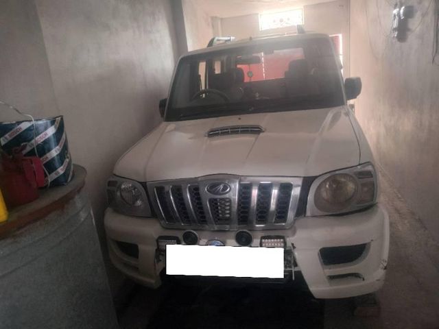 Mahindra Scorpio EX Second-hand 2013 Mahindra Scorpio EX for sale in Deoghar