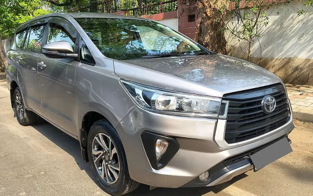 Toyota Innova Crysta 2.4 GX 7 STR AT Second-hand 2022 Toyota Innova Crysta 2.4 GX 7 STR AT for sale in Ahmedabad