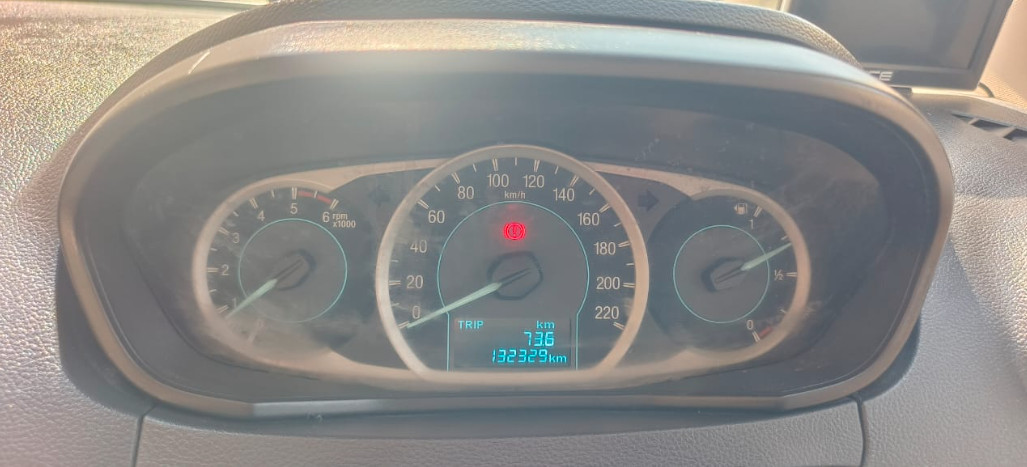 Buy Used Ford Figo 1.5D Trend MT of 2015 model @ 3,51,000 INR in Nashik ...