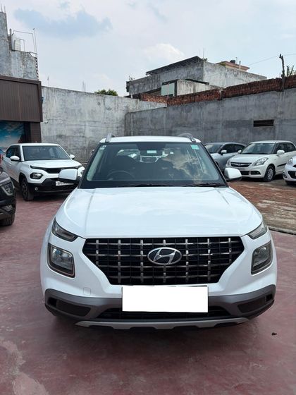 13 Used Hyundai Venue in Gorakhpur