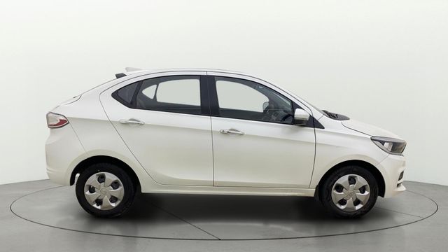 Tata Tigor XZ BSVI Second-hand 2021 Tata Tigor XZ BSVI for sale in Ahmedabad