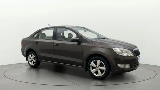 Skoda Rapid 1.5 TDI AT Style Plus Second-hand 2016 Skoda Rapid 1.5 TDI AT Style Plus for sale in Bangalore
