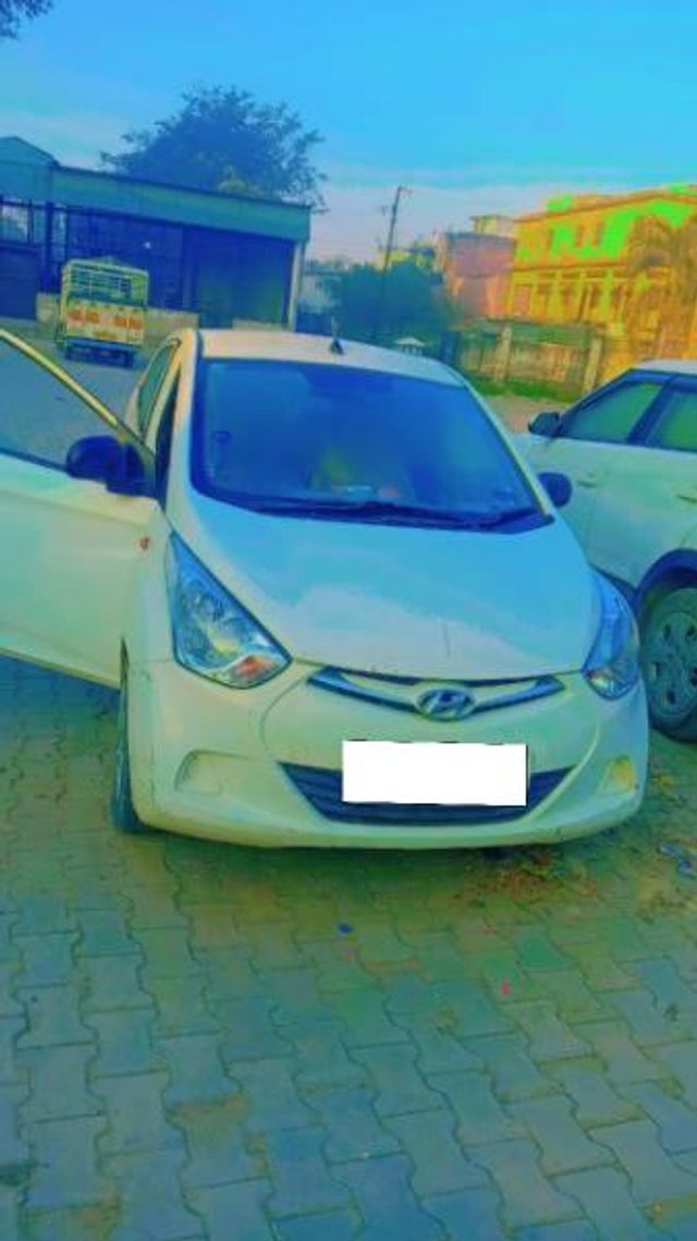 Hyundai EON Magna Plus Second-hand 2013 Hyundai EON Magna Plus for sale in Solan
