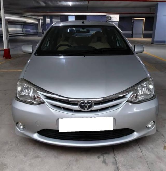 Toyota Etios V Second-hand 2011 Toyota Etios V for sale in Bangalore