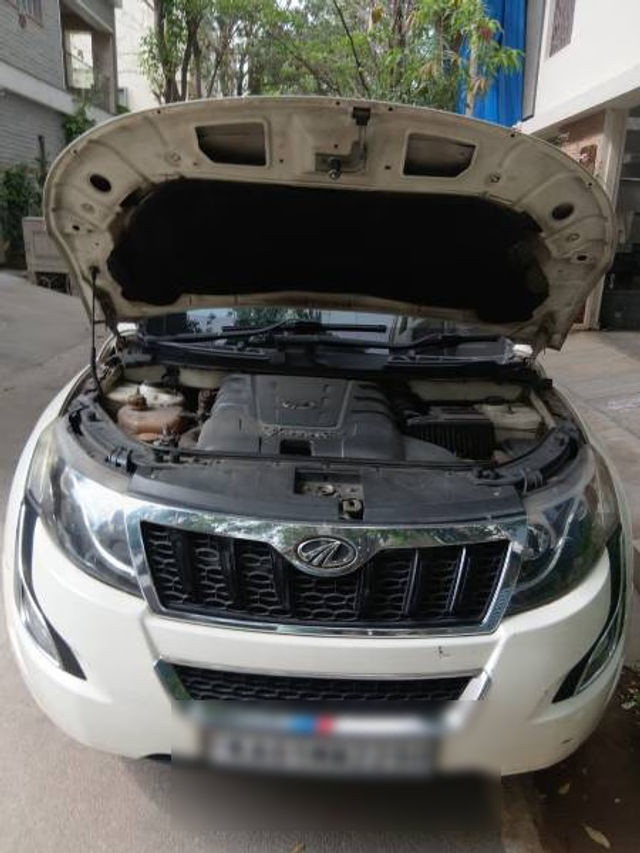 Mahindra XUV500 W4 Second-hand 2016 Mahindra XUV500 W4 for sale in Bangalore
