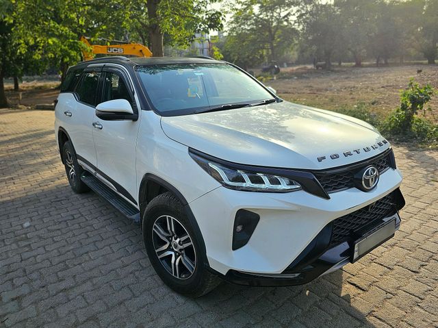 Toyota Fortuner 2.8 2WD AT BSIV Second-hand 2018 Toyota Fortuner 2.8 2WD AT BSIV for sale in New Delhi