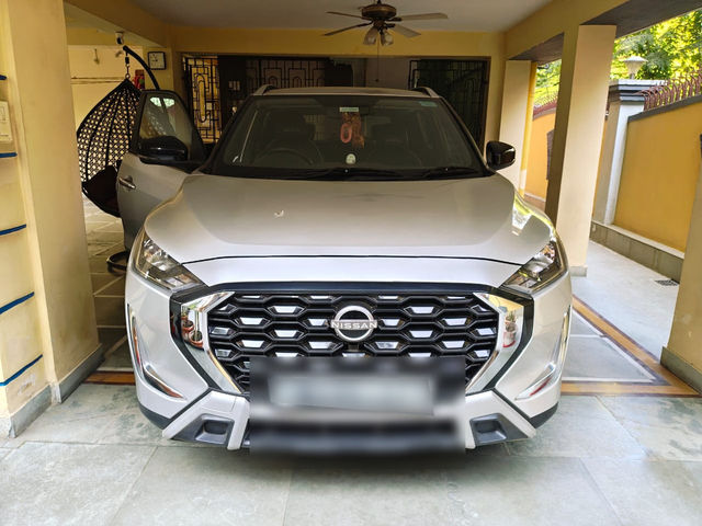 Nissan Magnite Acenta AMT Second-hand 2025 Nissan Magnite Acenta AMT for sale in Kolkata