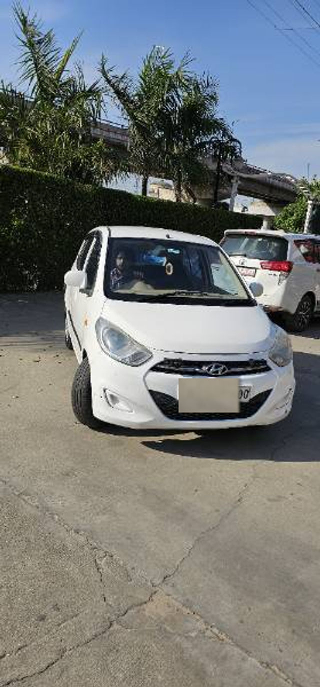 Hyundai i10 Era 1.1 Second-hand 2009 Hyundai i10 Era 1.1 for sale in Moradabad
