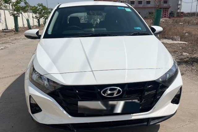 Hyundai i20 Sportz Second-hand 2023 Hyundai i20 Sportz for sale in Rajkot