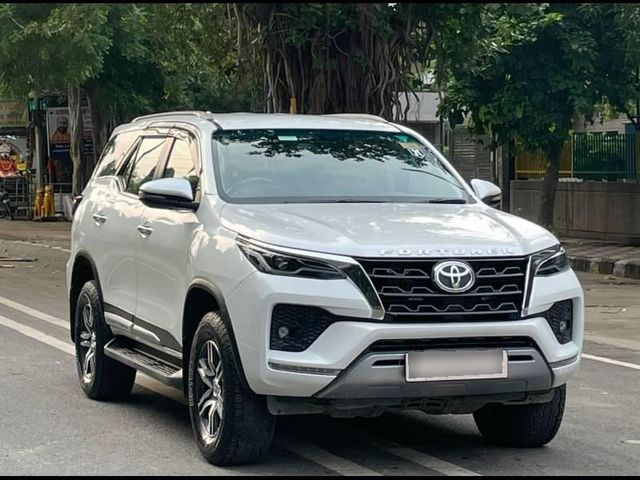 Toyota Fortuner 4X2 Diesel AT Second-hand 2023 Toyota Fortuner 4X2 Diesel AT for sale in New Delhi