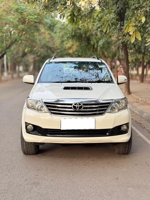 Toyota Fortuner 4x4 MT Second-hand 2013 Toyota Fortuner 4x4 MT for sale in Mohali