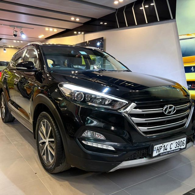 Second-hand 2019 Hyundai Tucson 2.0 e-VGT 2WD AT GL for sale in New Delhi