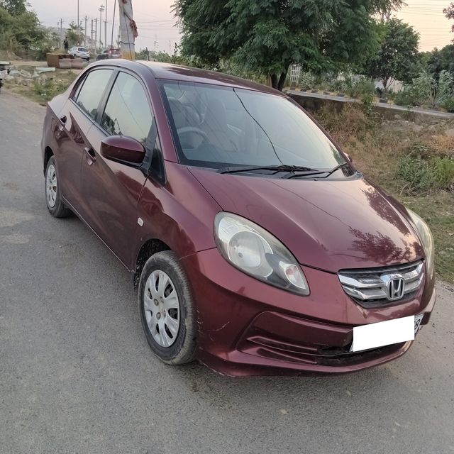 Honda Amaze E i-Vtech Second-hand 2014 Honda Amaze E i-Vtech for sale in Faridabad