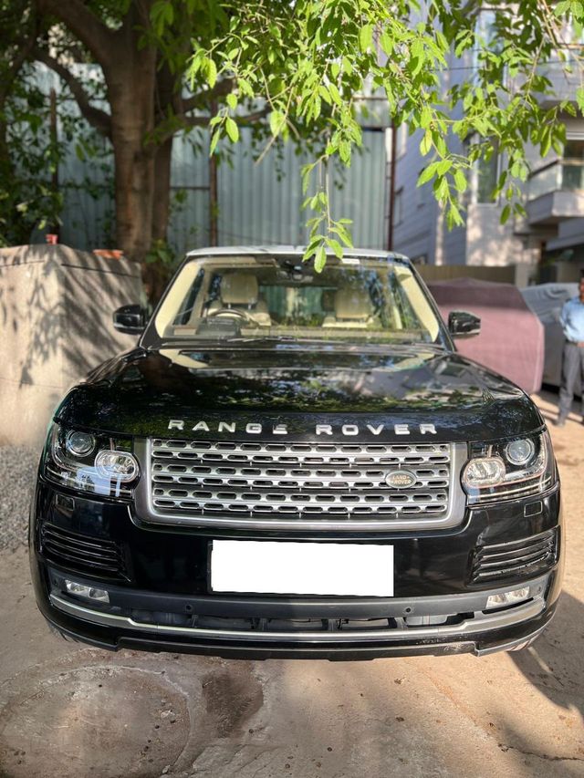 Second-hand 2017 Land Rover Range Rover 3.0 HSE for sale in New Delhi