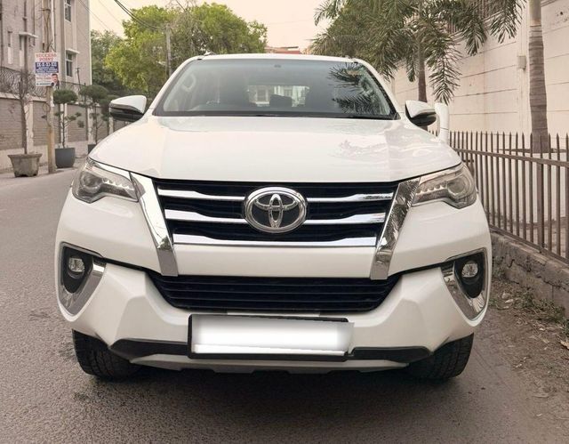 Toyota Fortuner 2.8 2WD AT BSIV Second-hand 2018 Toyota Fortuner 2.8 2WD AT BSIV for sale in New Delhi
