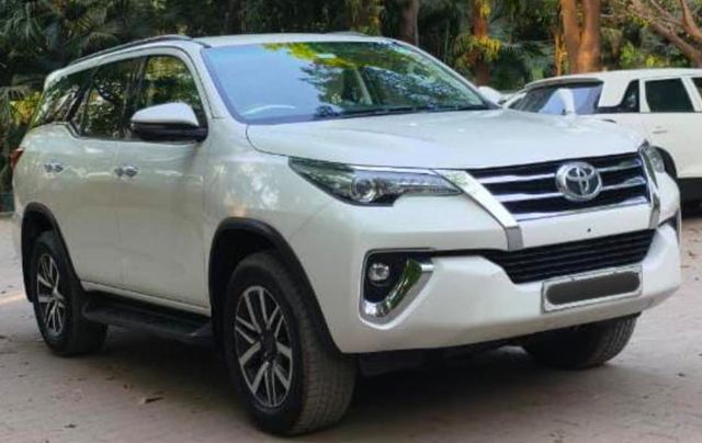 Toyota Fortuner 2.8 4WD AT BSIV Second-hand 2017 Toyota Fortuner 2.8 4WD AT BSIV for sale in New Delhi