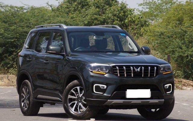 Second-hand 2023 Mahindra Scorpio N Z8 AT BSVI for sale in New Delhi