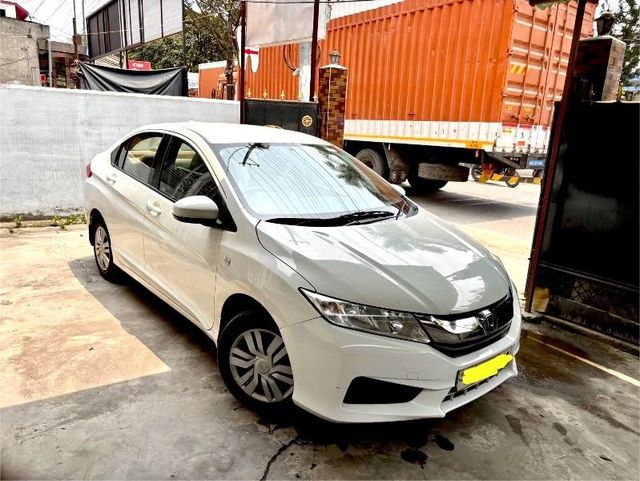Honda City i DTEC SV Second-hand 2014 Honda City i DTEC SV for sale in Mangaldai