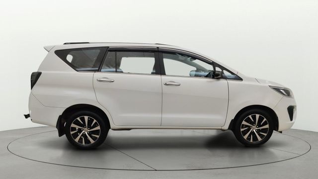 Toyota Innova Crysta 2.7 ZX 7 STR AT Second-hand 2022 Toyota Innova Crysta 2.7 ZX 7 STR AT for sale in Pune