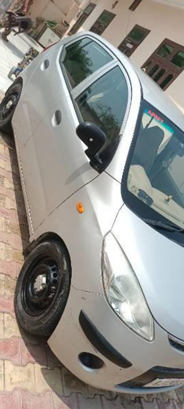 Hyundai i10 Era 1.1 Second-hand 2008 Hyundai i10 Era 1.1 for sale in Bikaner