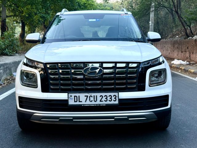 Hyundai Venue S Second-hand 2022 Hyundai Venue S for sale in New Delhi