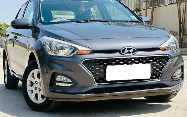 Hyundai i20 Magna Plus BSIV Second-hand 2019 Hyundai i20 Magna Plus BSIV for sale in Ahmedabad