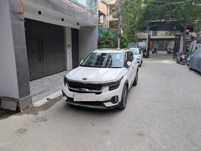 Kia Seltos HTX IVT G Second-hand 2020 Kia Seltos HTX IVT G for sale in New Delhi