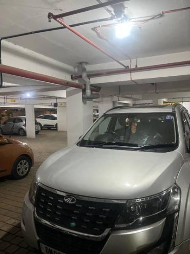 Second-hand 2018 Mahindra XUV500 W11 FWD Diesel for sale in Mumbai