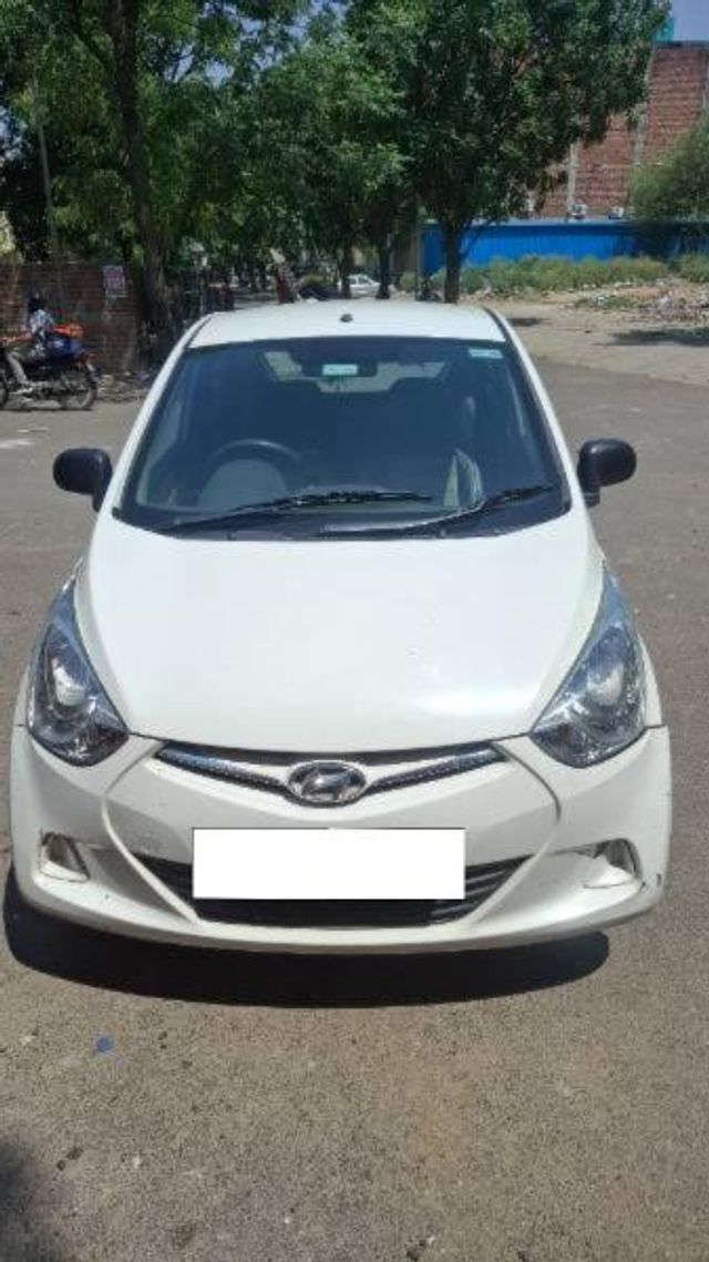 Hyundai EON Era Plus Second-hand 2014 Hyundai EON Era Plus for sale in Chandigarh
