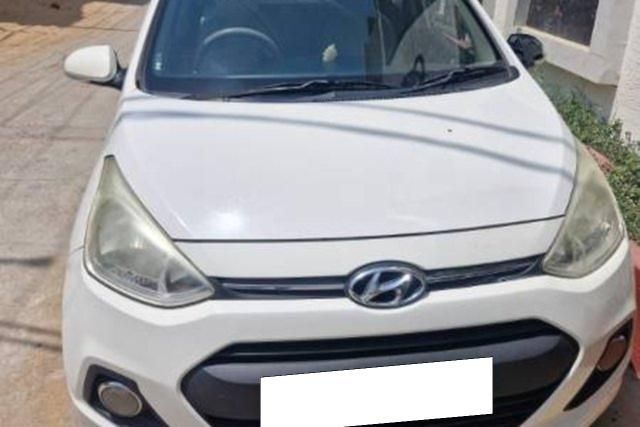 Hyundai Grand i10 CRDi Asta Second-hand 2016 Hyundai Grand i10 CRDi Asta for sale in Hyderabad
